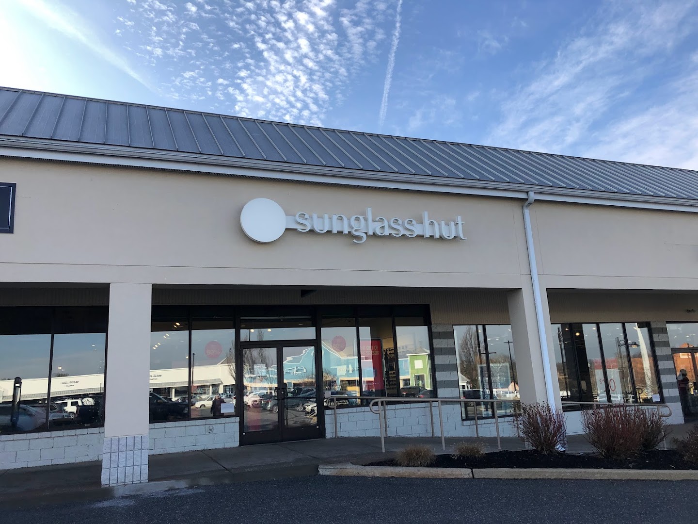 Sunglass Hut: Lancaster Sunglasses Stores